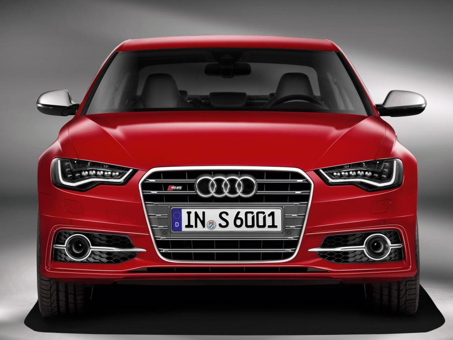  Audi S6 Sedan (4G, C7) 2012 года  (WW) (фото 2 из 30)